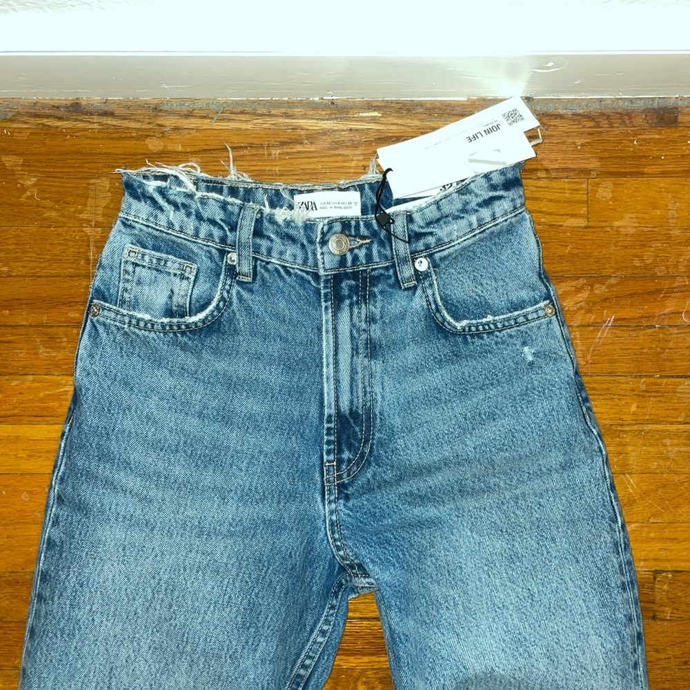 Brand new (NWT) Zara High Rise flare jeans